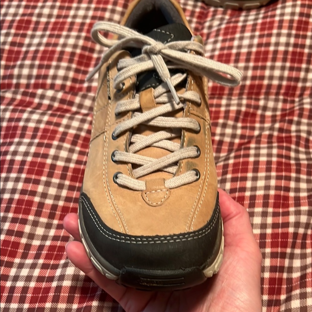 Clarks Tan and Black Athletic Shoes with Durable Rubber Soles - Picture 3 of 10